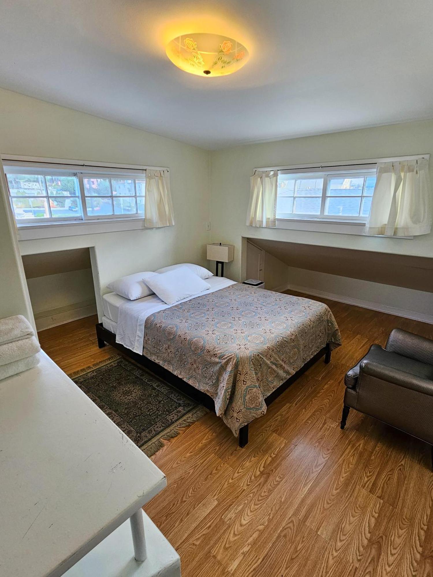 Orange Drive Hostel *
