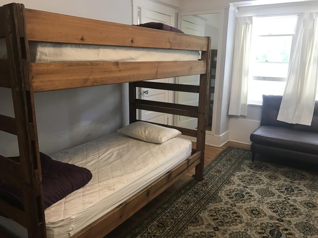 Orange Drive (adults Only) Hostel *